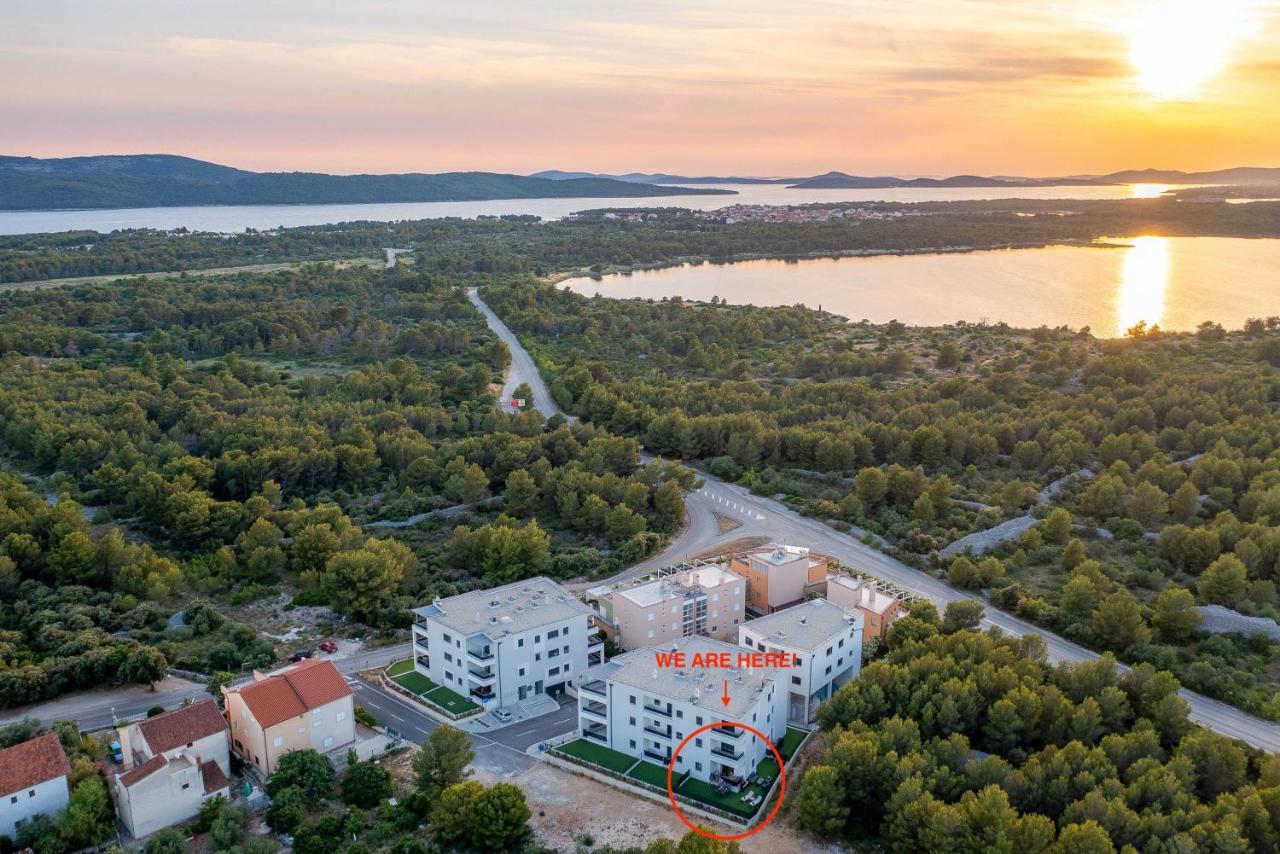 My Adriatic Place With Private Garden And Garage Šibenik Eksteriør billede